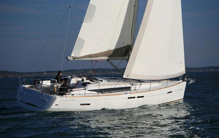 Sun Odyssey 439 Performance